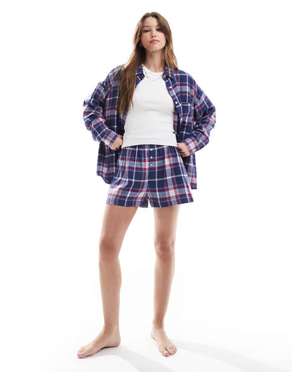 Cotton On flannel boyfriend pyjama short in navy and red check — XS