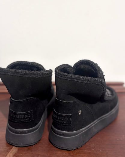 Gioseppo leather platform slip-on boots in black — Size 37