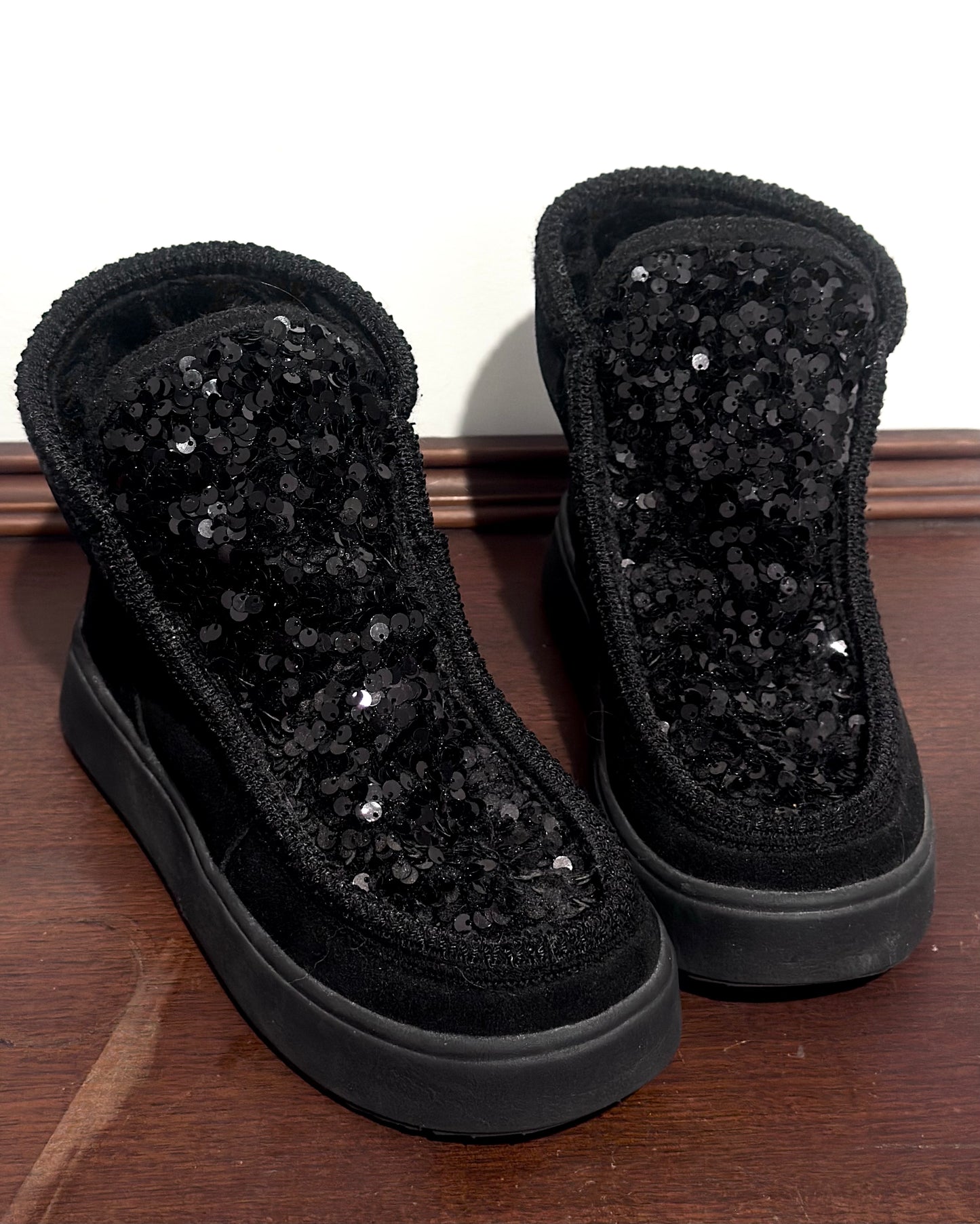 Gioseppo leather platform slip-on boots in black — Size 37