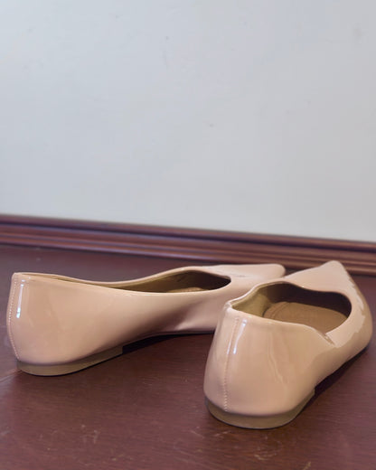 ASOS DESIGN pointed flats in nude patent PU — Size 38