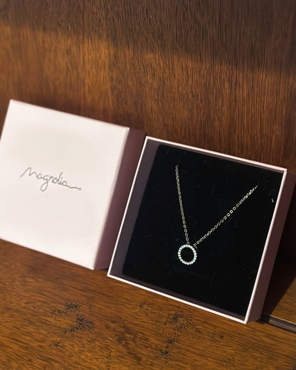 Magnolia silver necklace